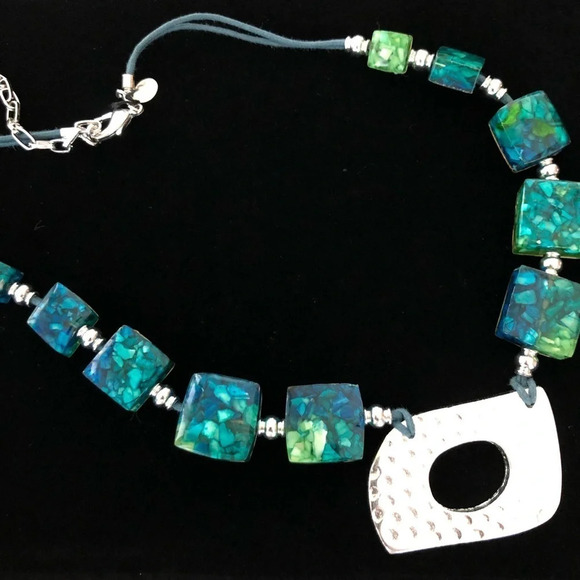 NWOT Chicos Silver Tone Blue Geometric Resin Square Beaded Necklace modern 18” - Picture 1 of 3